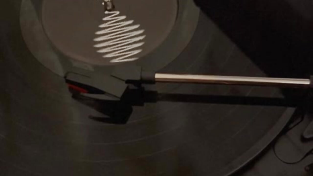 My dream is a vinyl record player - video by AnneTLi cam model