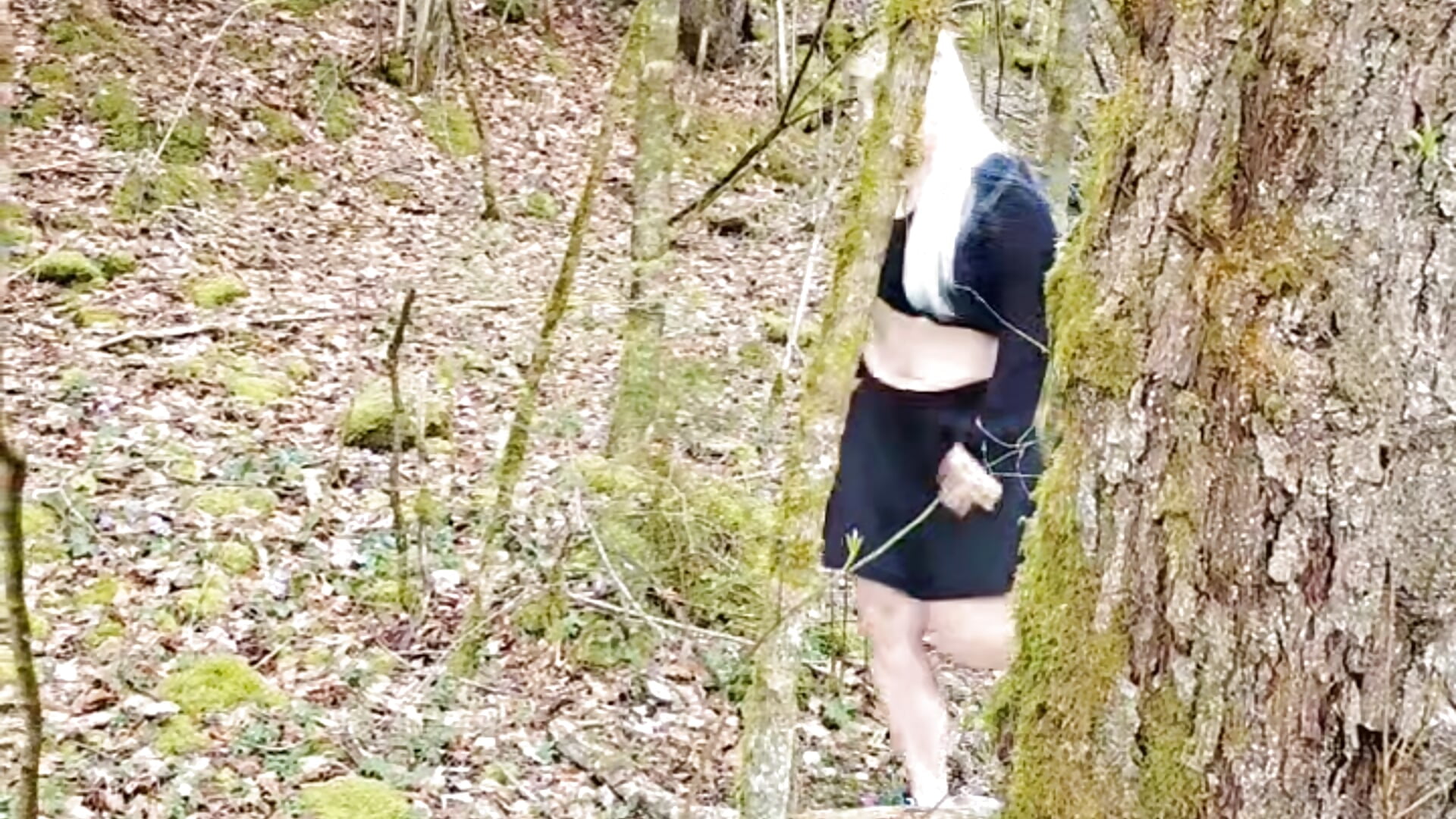 Walking with my Tail Plug 🔥 - video av Sexy_Sparkling_ cam model