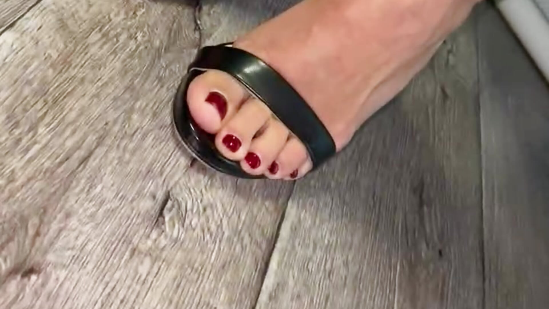 Feet /heels - video by iam_Venus cam model