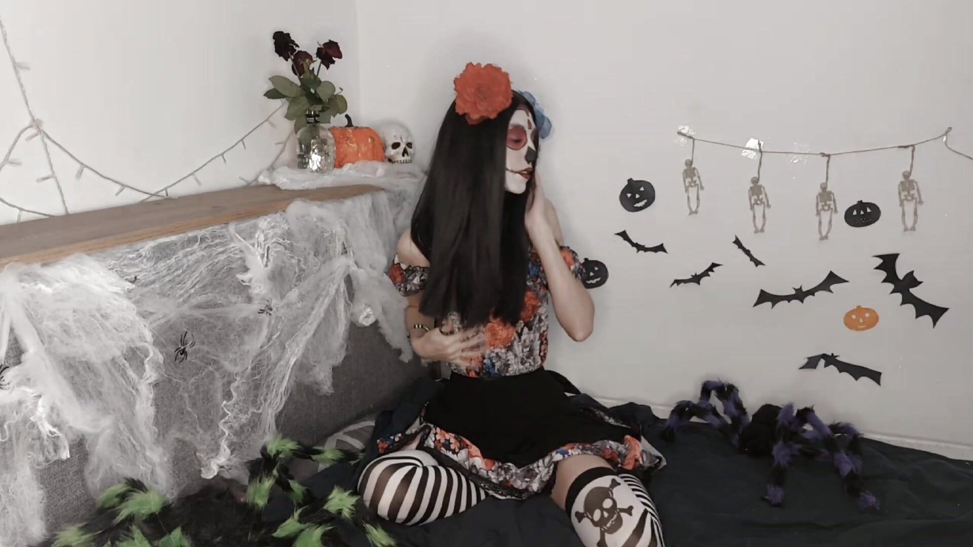 Halloween - video by Violet_Noir cam model