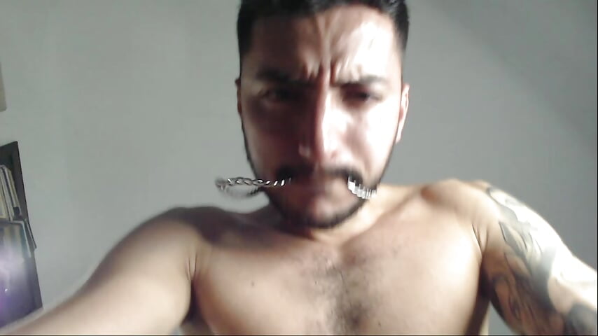 Fucking you! - video của người mẫu cam AdamnKing