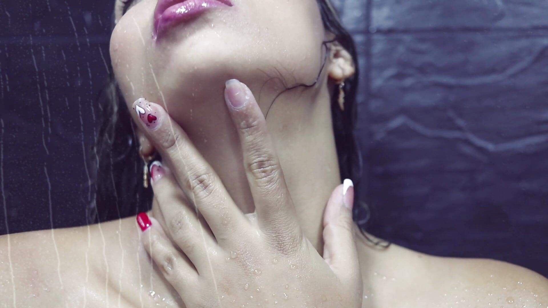 sensual in my bathtub ,do you shower with me? - video by _MiaBrown_ cam model