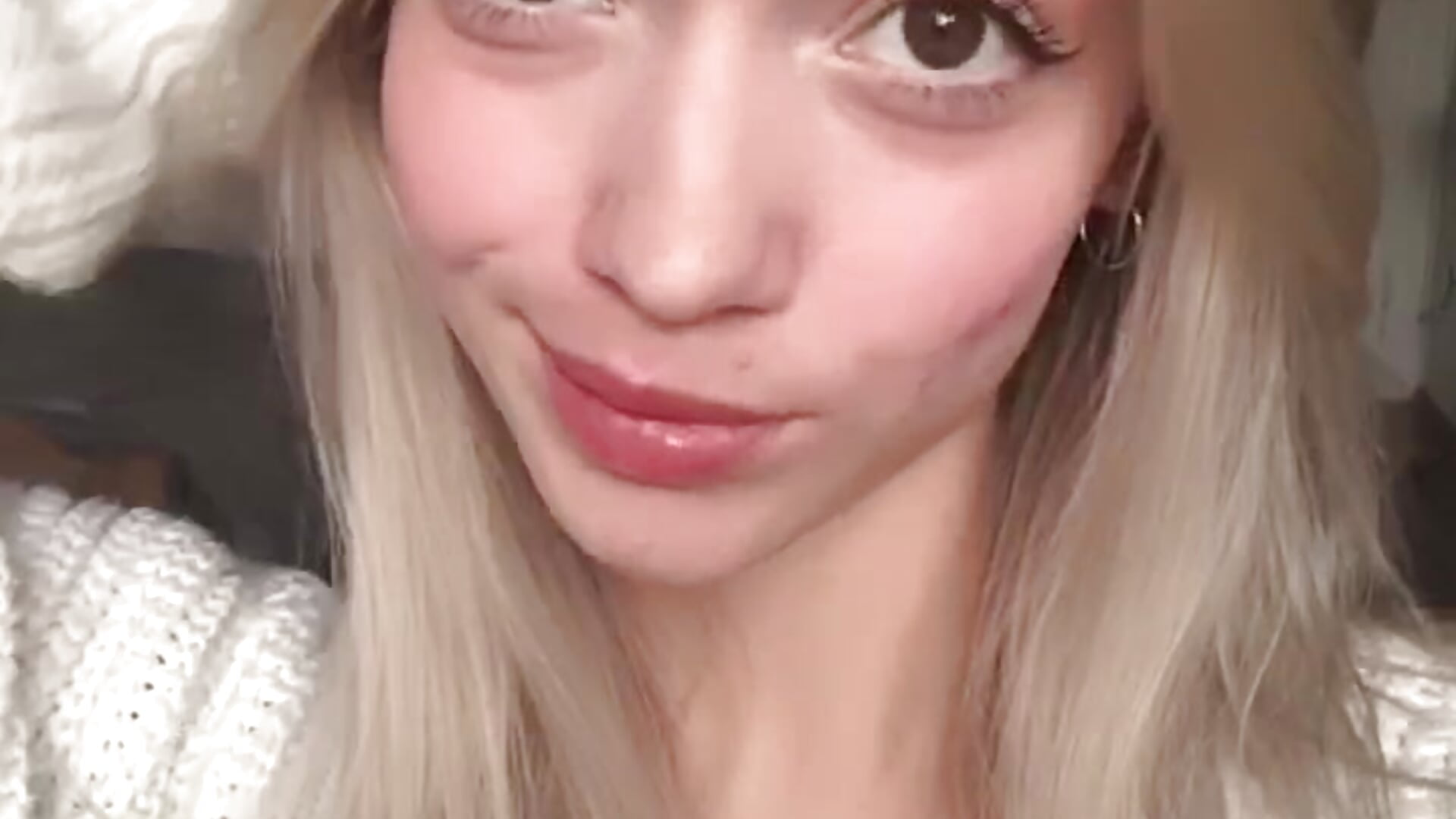 trim,2FD47608-F963-46B7-85C5-EDAE96D83A64 - video by Tender-Mia cam model