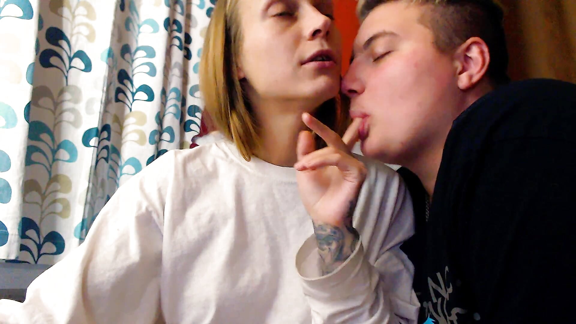 mmm this kiss