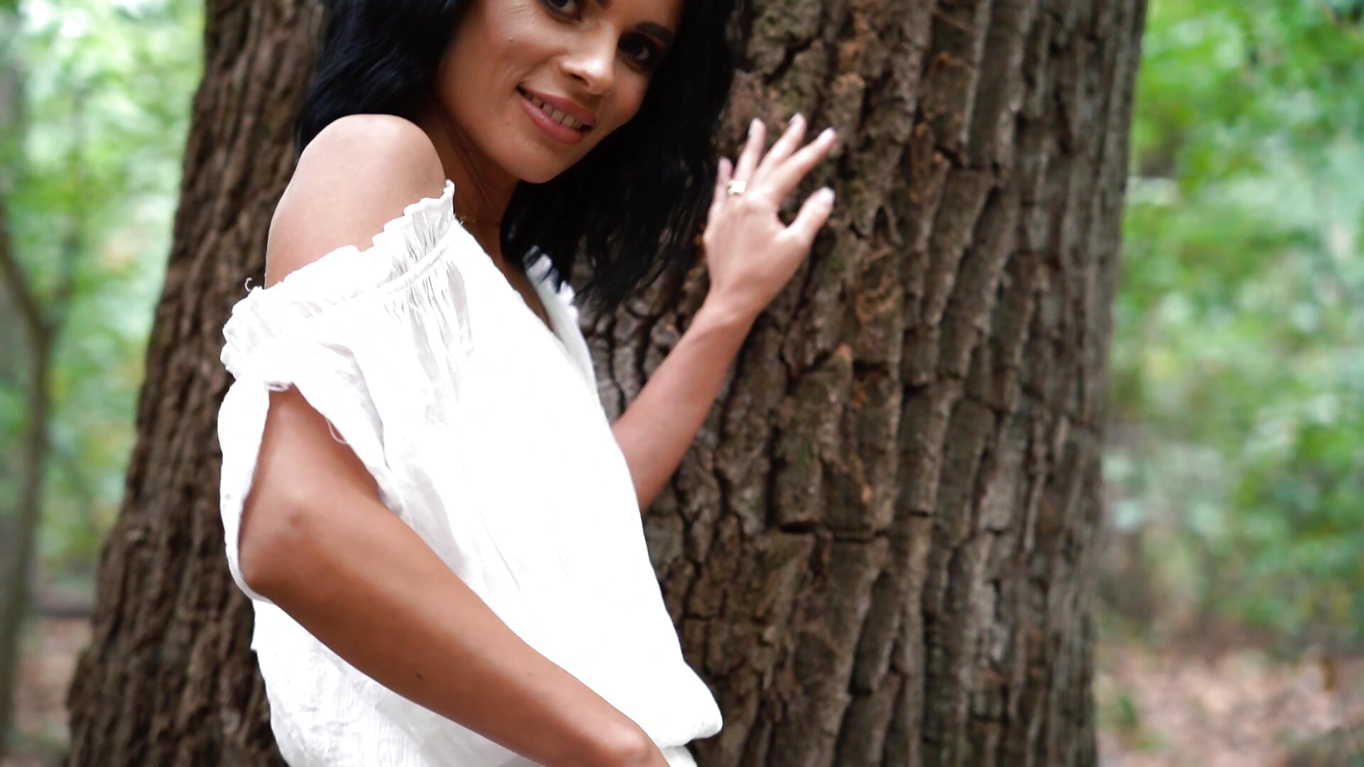 fall =  emotions - video by EllaViceX cam model