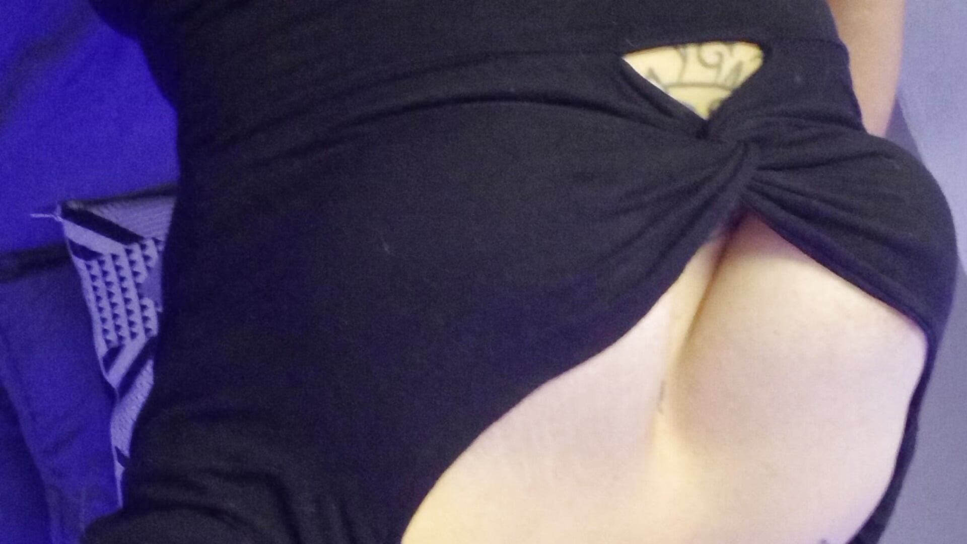 I'm back, I hope you'll give me your love. - فيديو من MariaGaitan موديل الكام