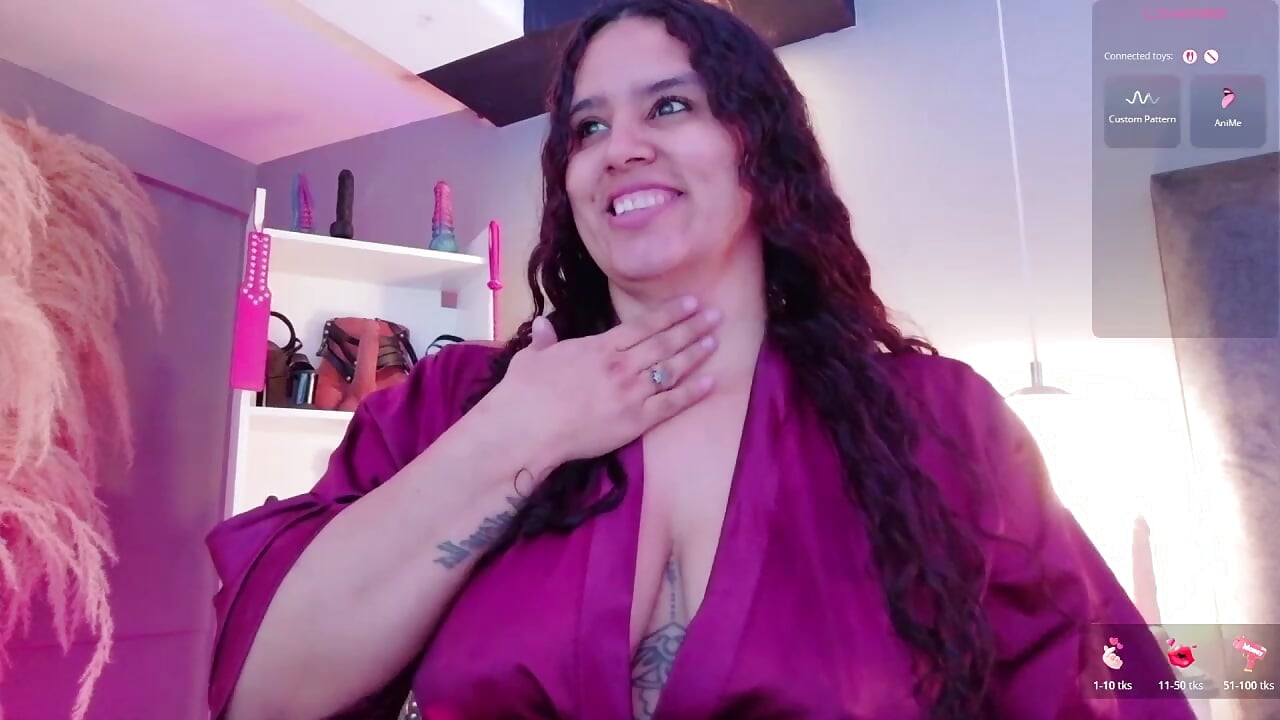 angelic face perverse mind - Vídeo de MariaGaitan, modelo de vídeos