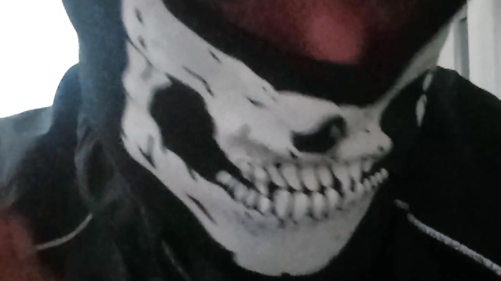 Vibrating teasing, getting horny - video by HoT_LateX_Man cam model