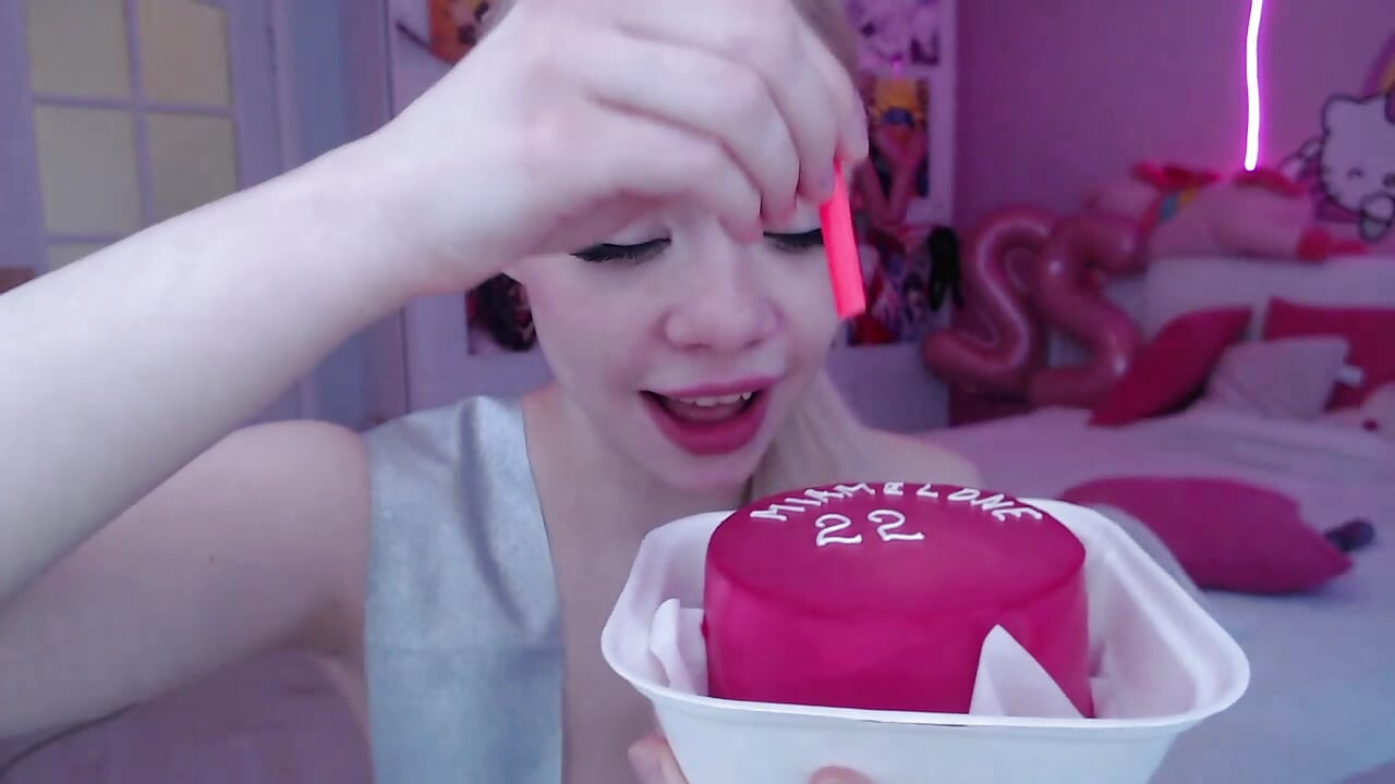 Happy 22nd Birthday Mia－カメラキャストのVixenMiaの動画