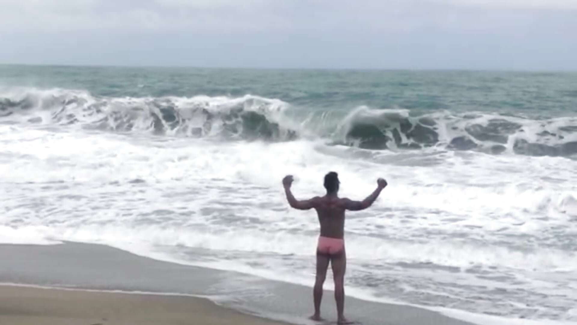 Enjoy beach - video by ARON_TAYLER01 cam model