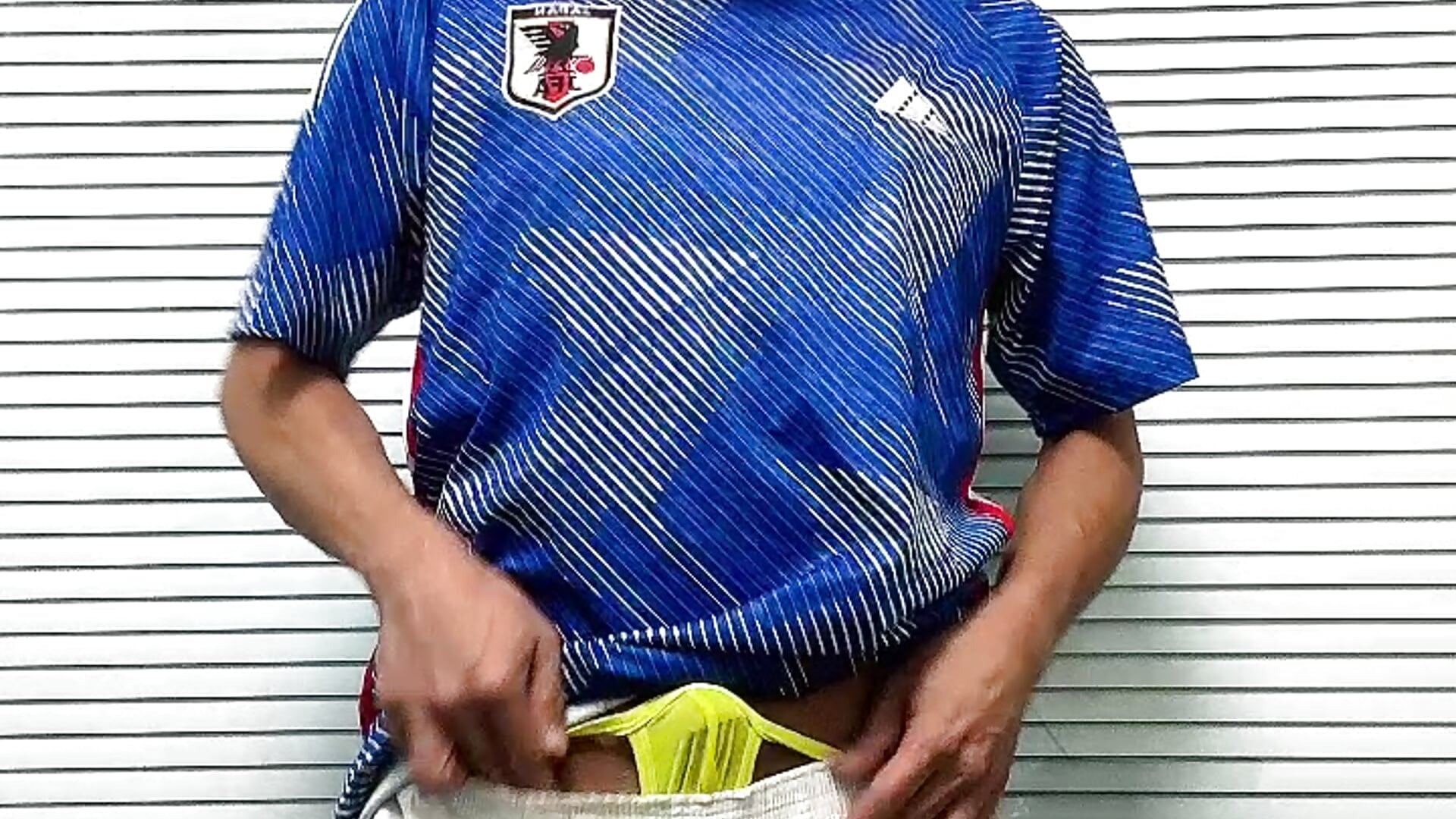 サカユニエロ下着でリモートバイブで攻められど淫乱に喘ぎながら発射 - video by mio_JAPAN cam model