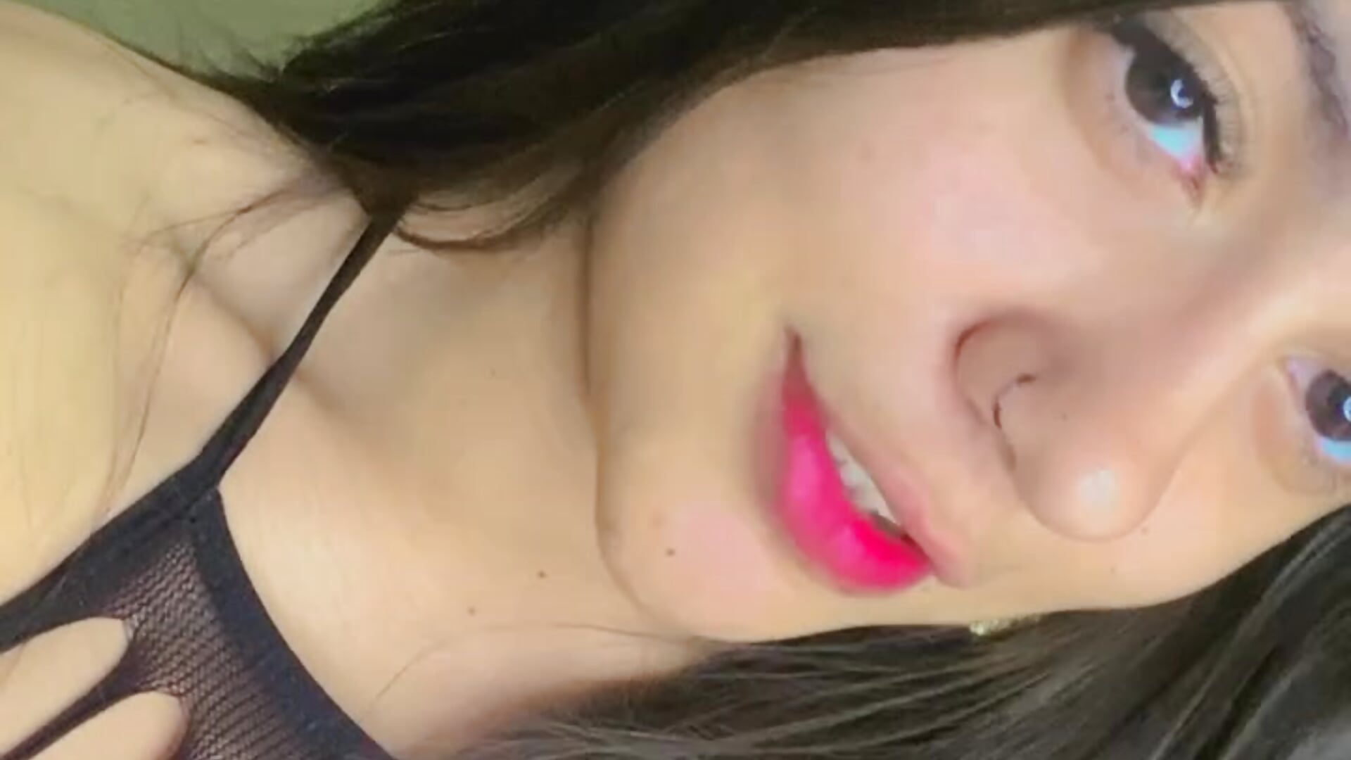 Hello its me <3 - video by demonaughtyyy cam model