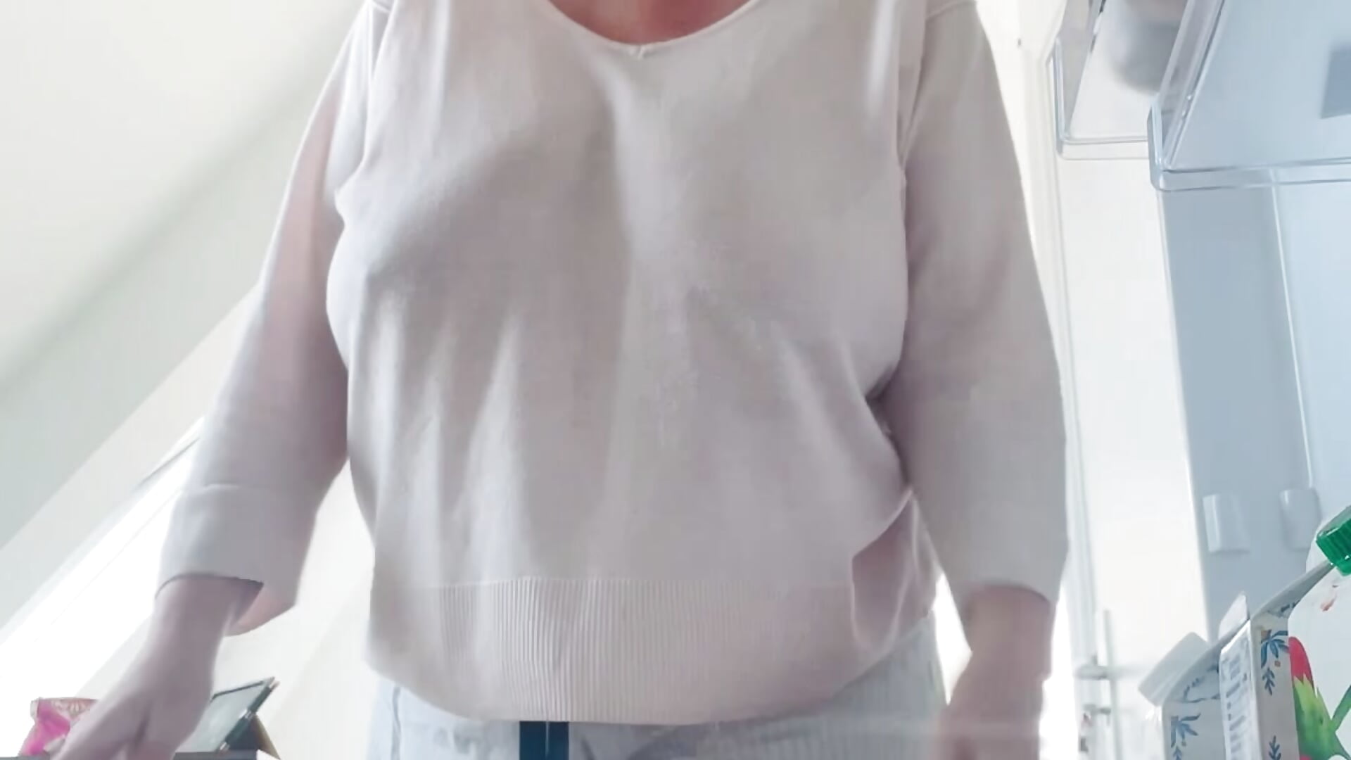 Happy Bank holiday monday - no bra - فيديو من Courtesanannabel موديل الكام