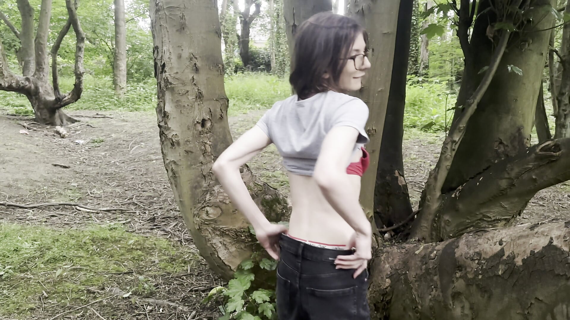 the camera man fucked me after this strip tease - video của người mẫu cam Kris_srose