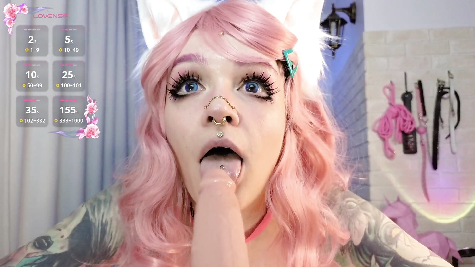 This cat girl just loves to suck! watch it now!