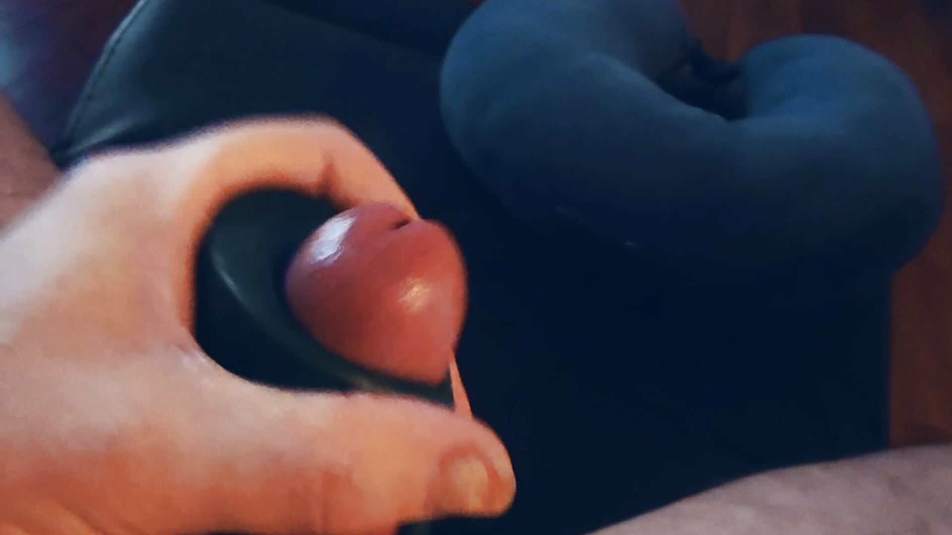 Testing Lovense Gusher – video af RickRuff