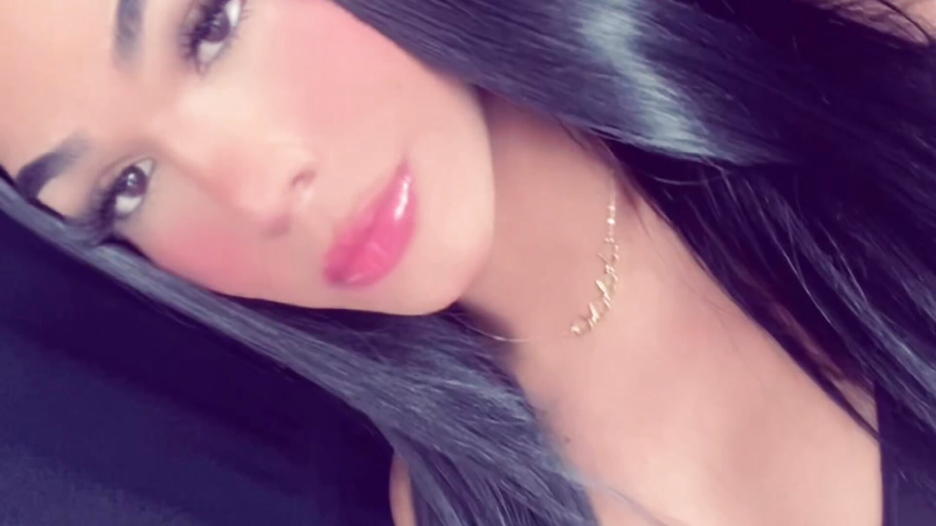 😈🔥 - AiishaRose 캠 모델의 동영상