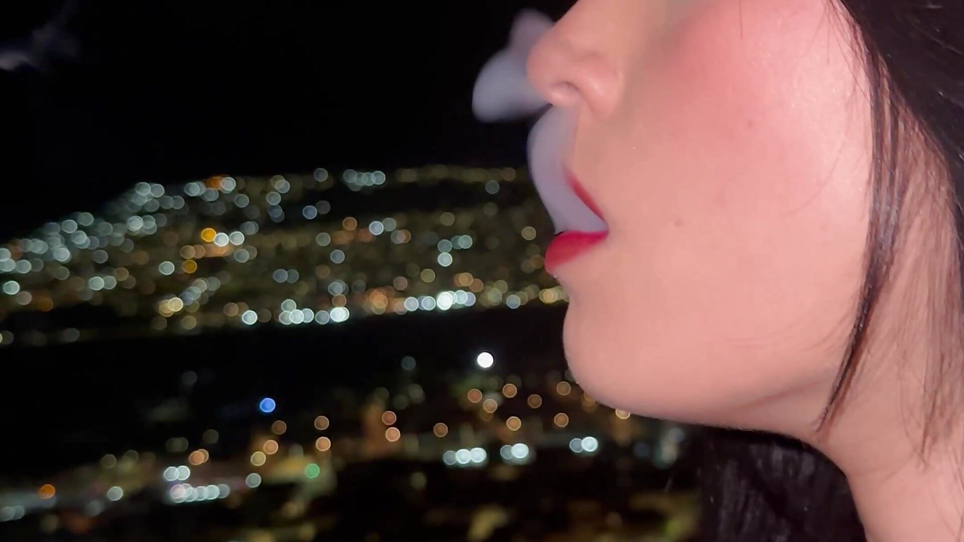 Smoke - video by salome_polaniiee cam model