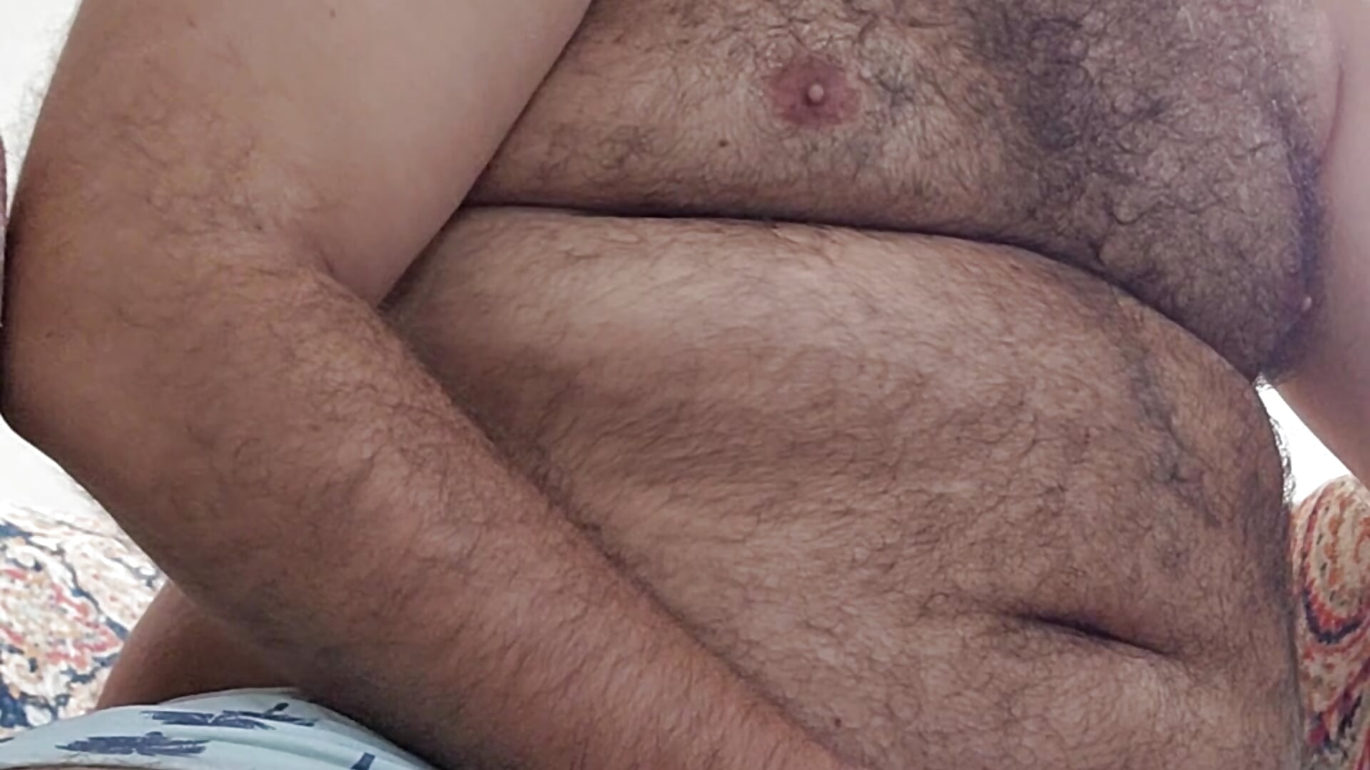 Daddy watching porn and u sneaking to see... - відео від вебкаммоделі BadDaddyBrasil