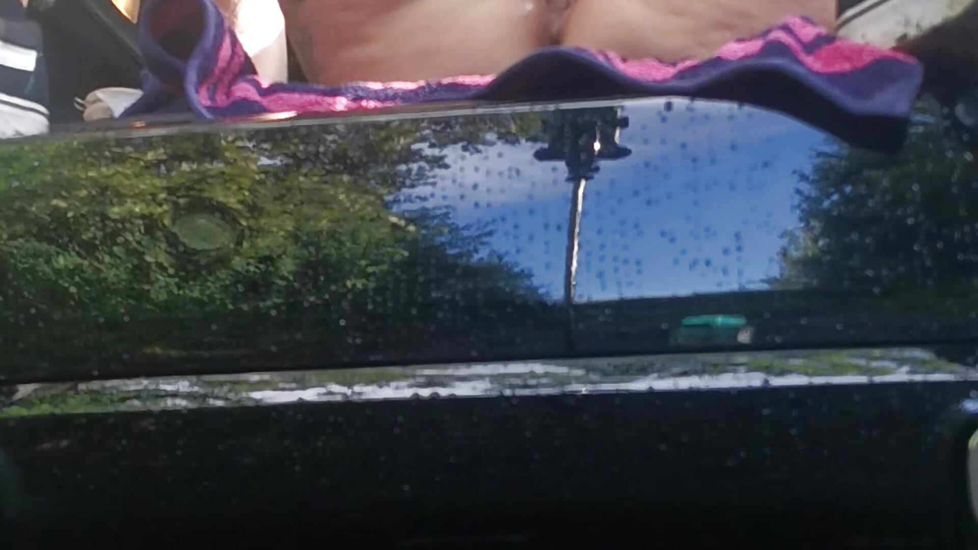 Outdoor squirt - video by Lina_Squirts cam model