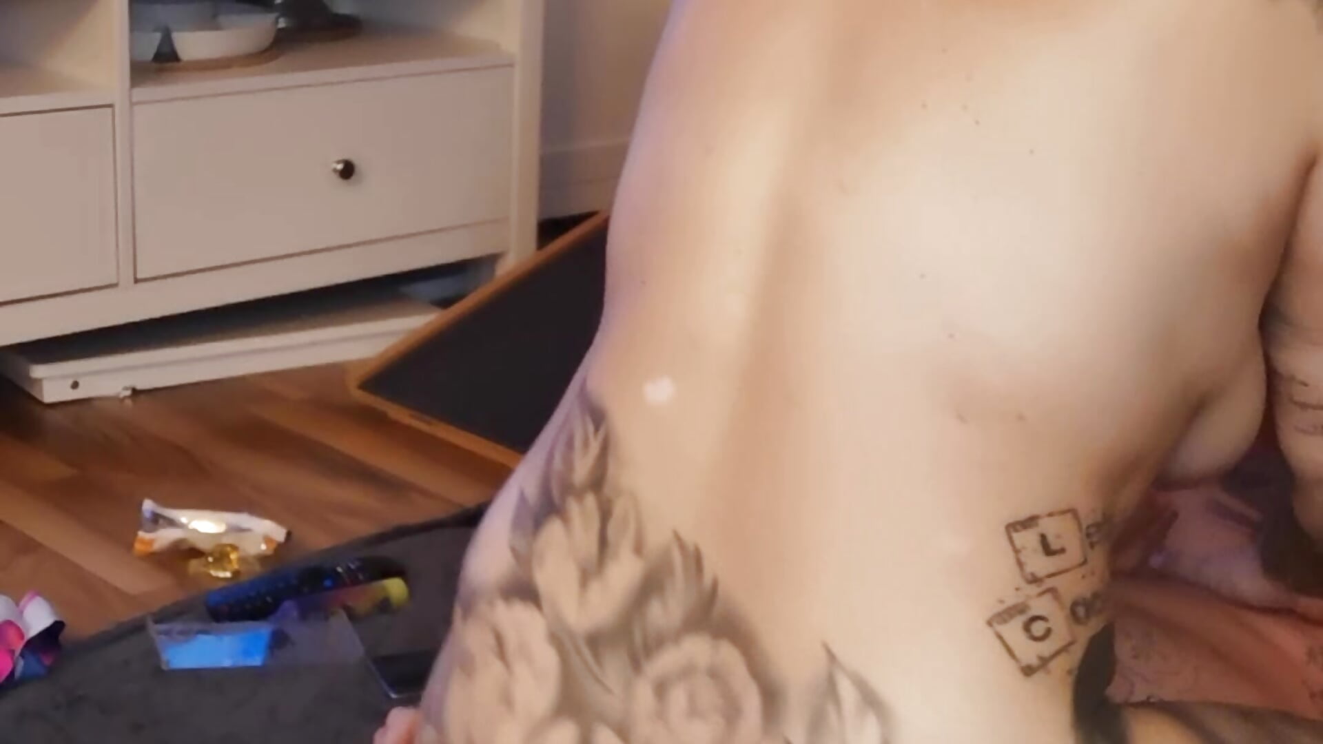 Reverse Cowboy - video by Lina_Squirts cam model