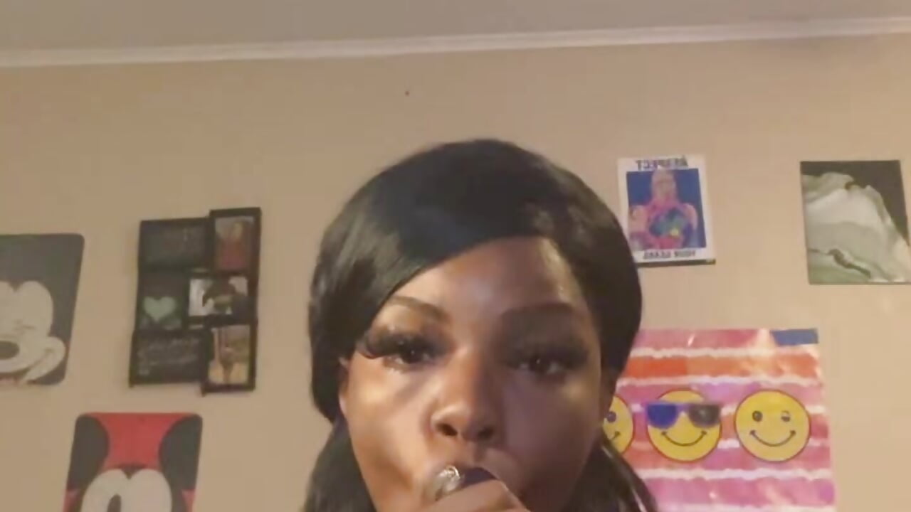 Sucking dildo, real Sloppy－カメラキャストのwishwashhy22の動画