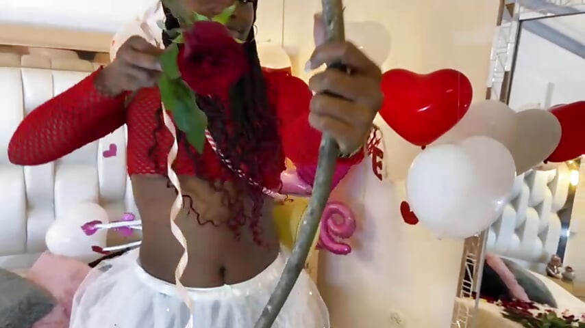 Happy Valentine's Day I'll wait for you – видео вебкам-модели Kenya_Agu