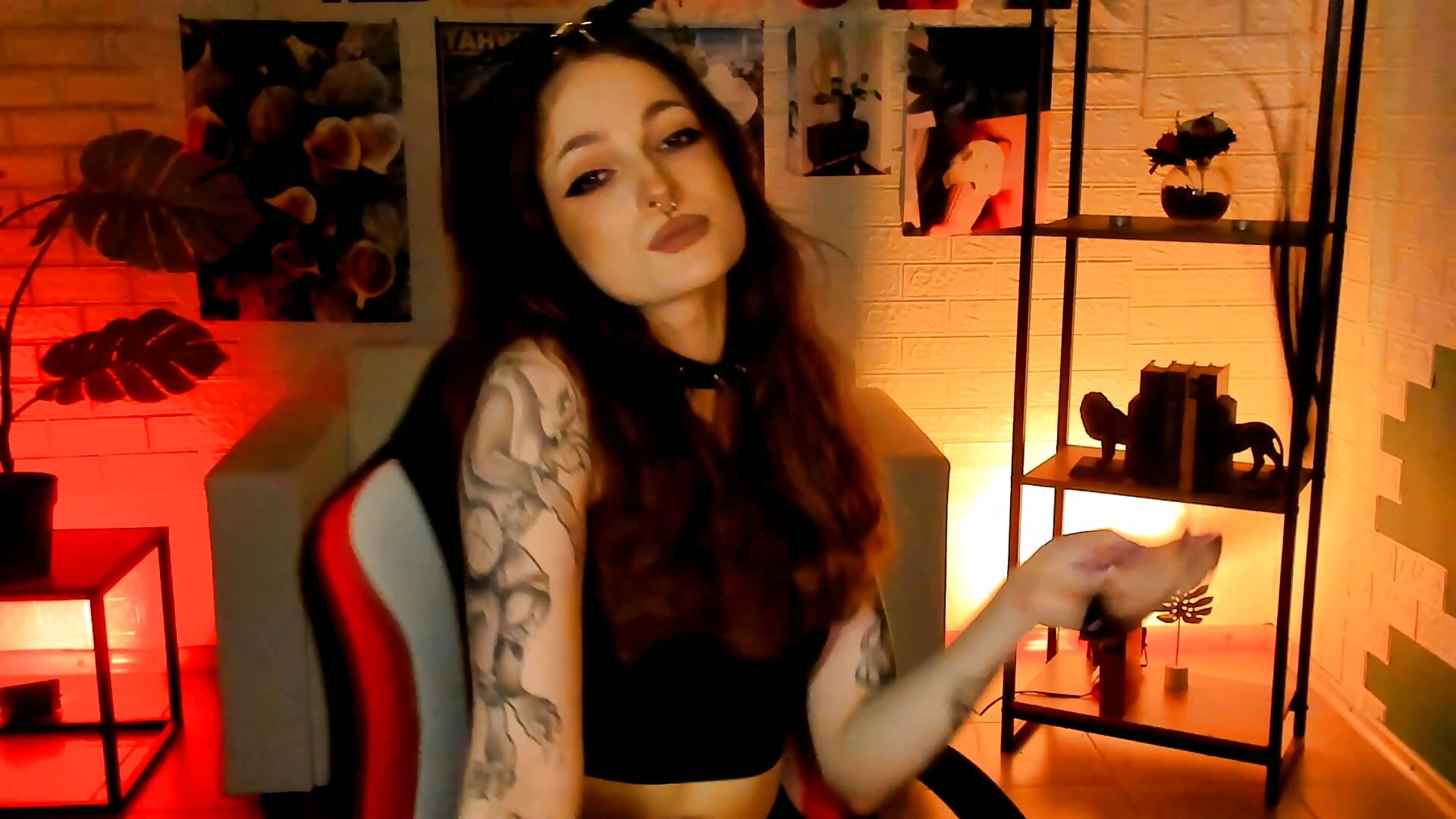 im ready to whip u - video by BratzieDarsie cam model