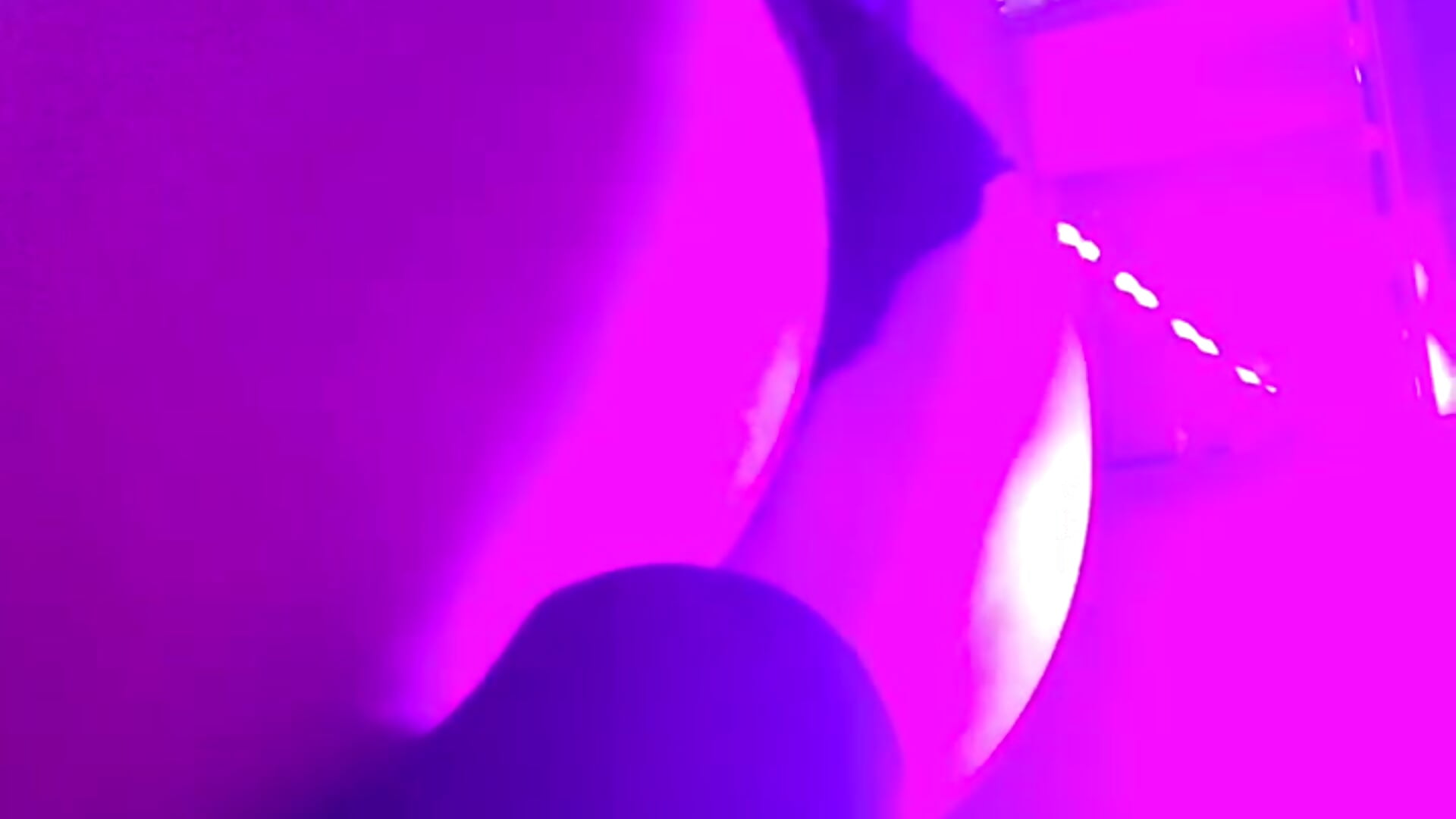 booty and stockings paws - video by BratzieDarsie cam model