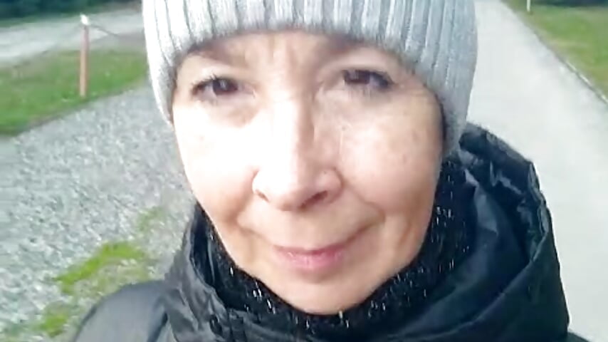 Красивый осенний лист 🍂🍁Public Show - video by Celine_Faer1 cam model