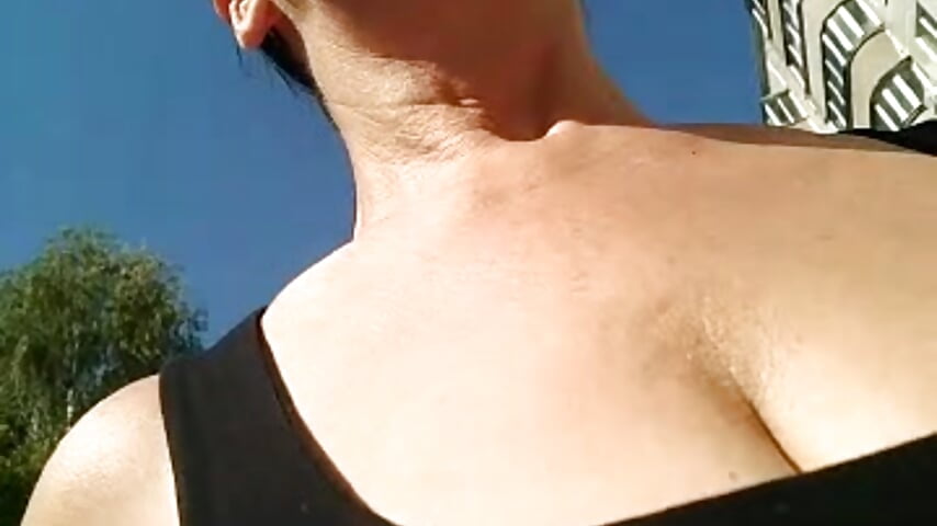 My breast view from below for you my love 🍈🍈Public Show– Celine_Faer1 kameramodell videója