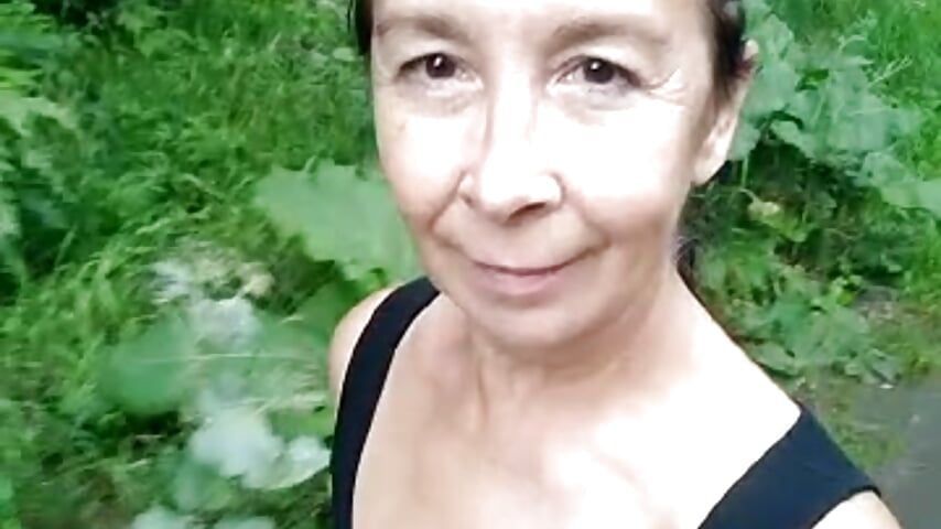 Walk in the woods 🌳🌲💋Public Show– Celine_Faer1 kameramodell videója