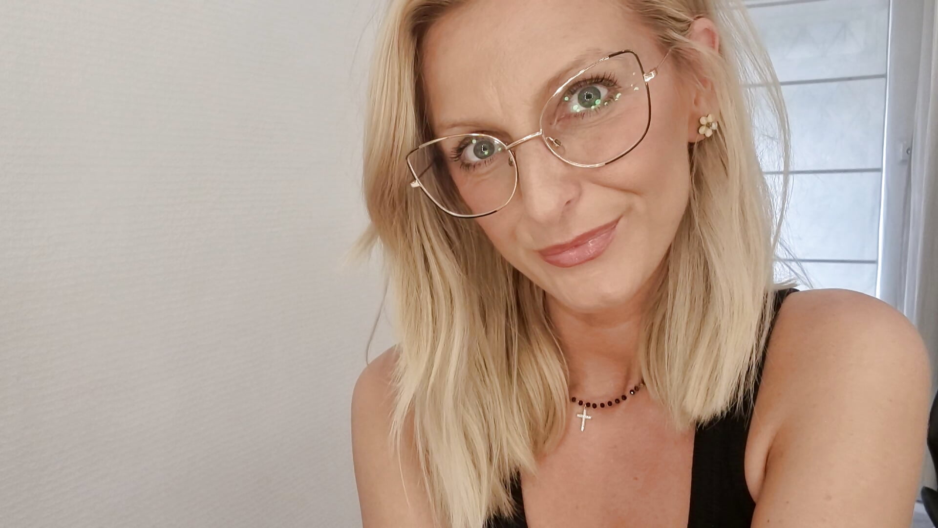 HornyJudith - video by HornyJudith cam model