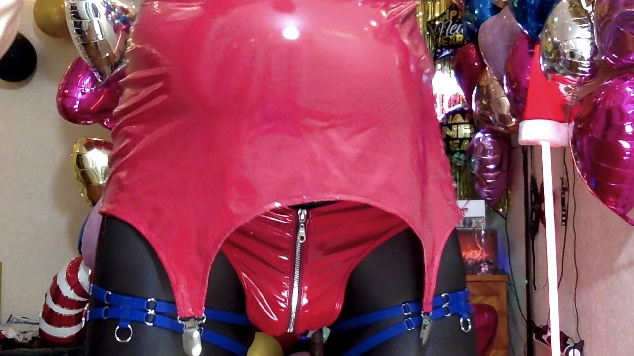 Very horny slut in latex🍌👄🖤2026 - video av HandsomeAlfie cam model