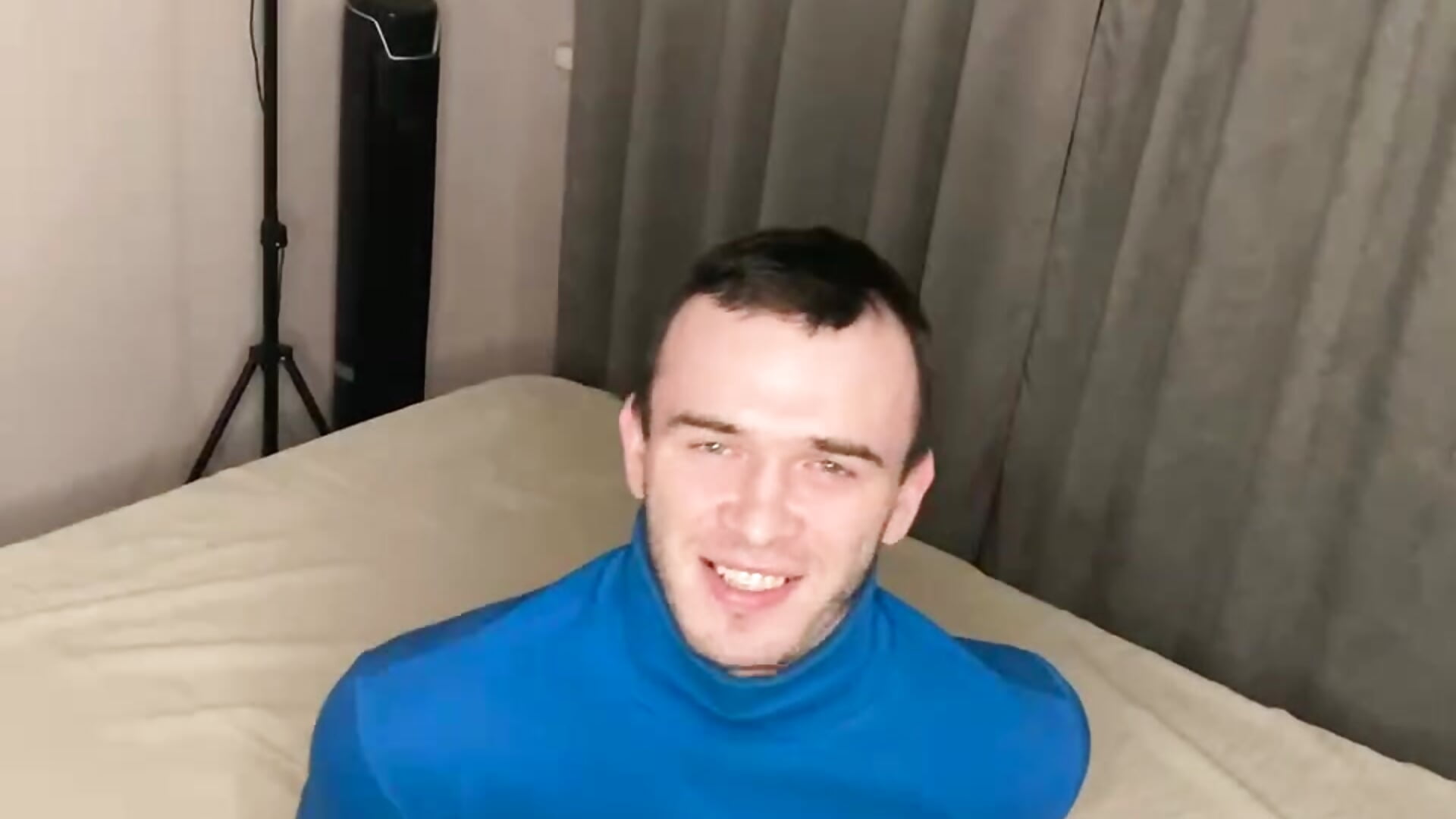 Hi Guys! - video by Binary_Lin cam model