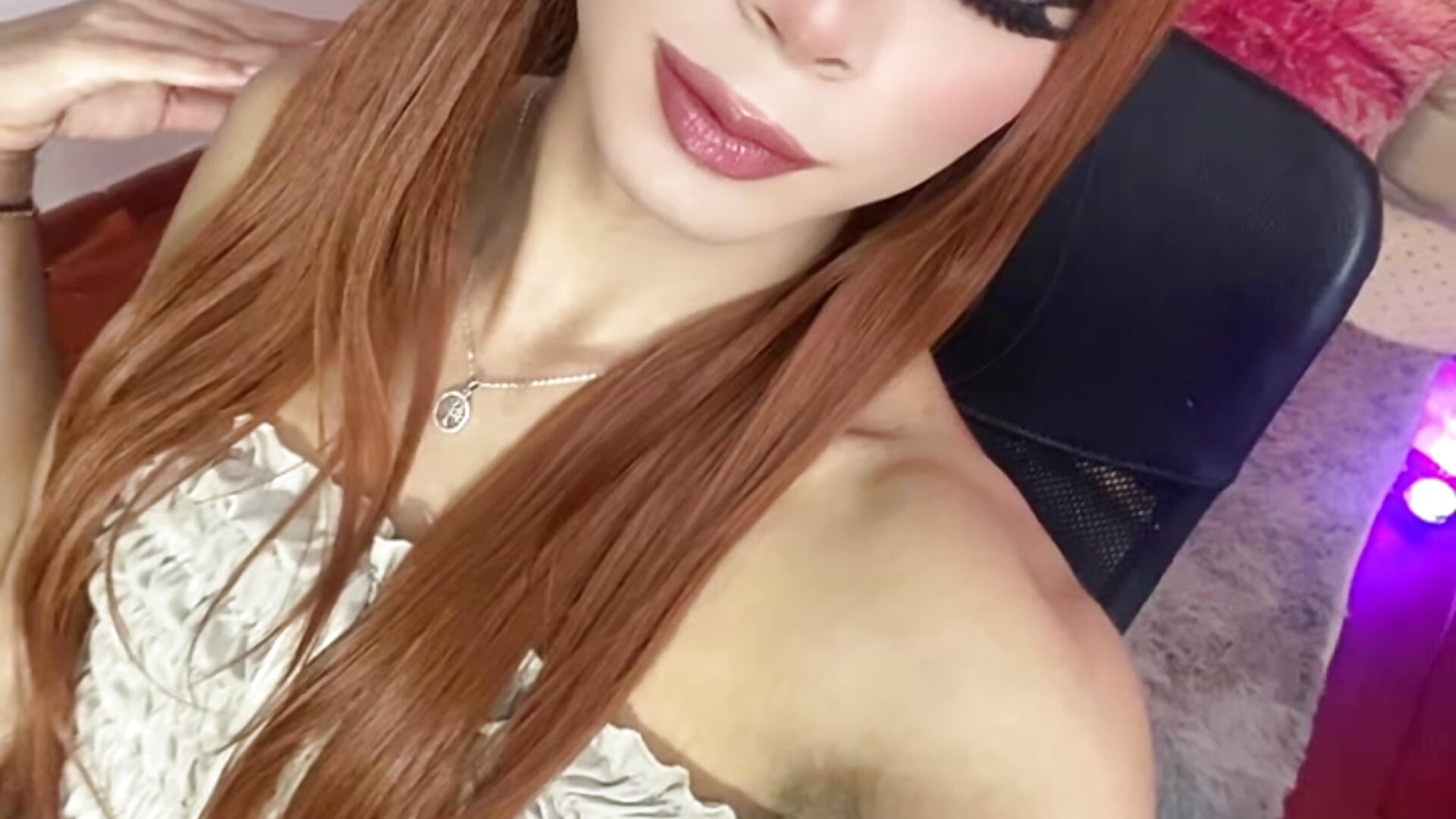 🙈 - video by hurrencam cam model