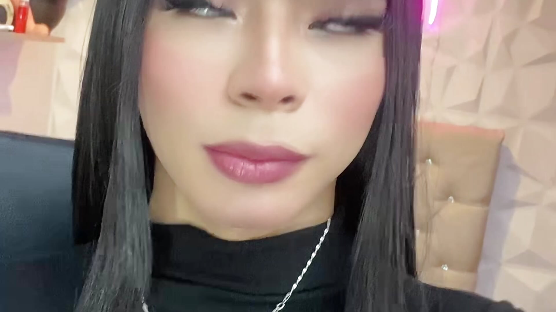 Hl guysss 💋🫣 - video by hurrencam cam model