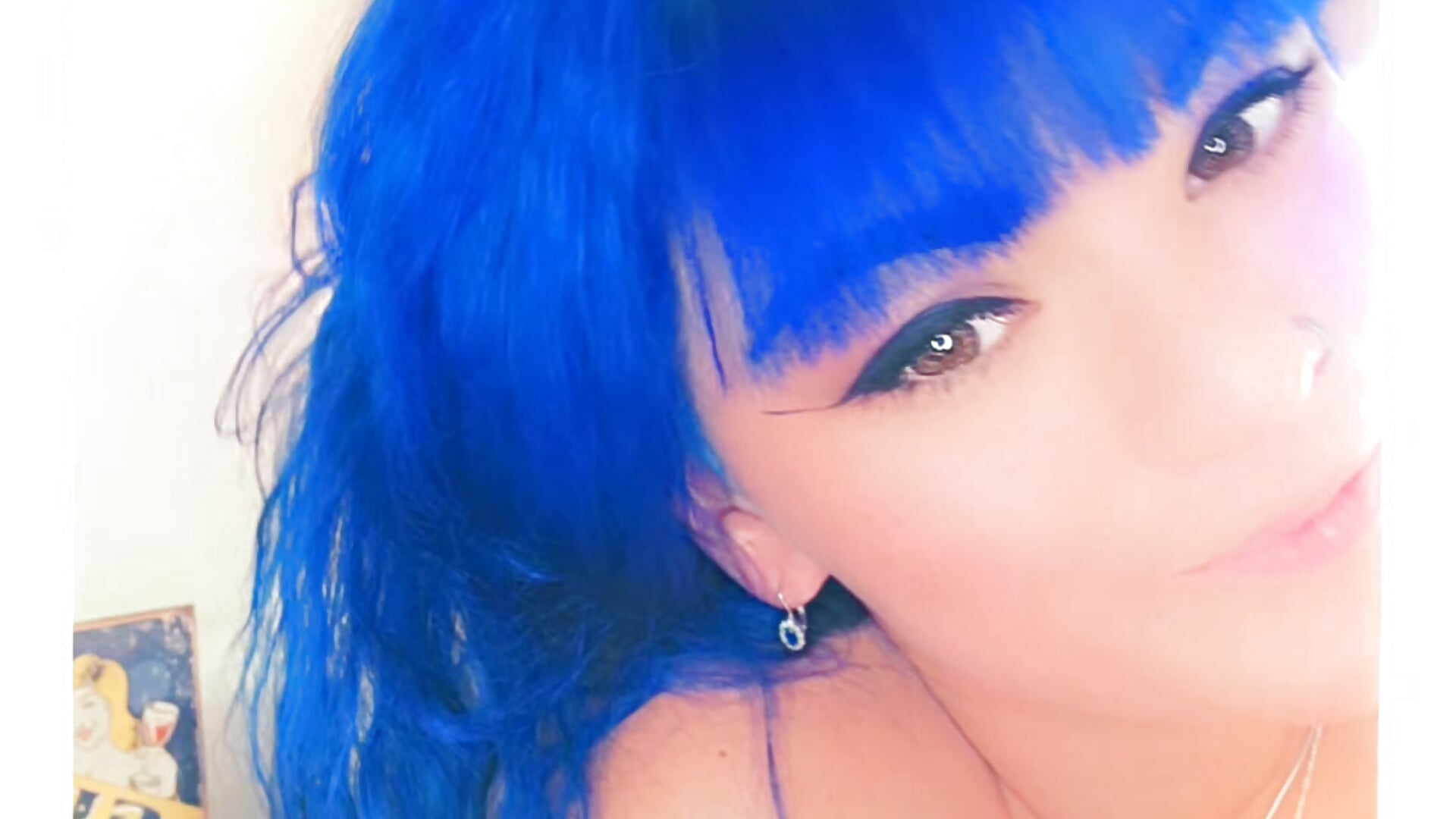 Shhhhh...snapchat leak for my friends 🤭😈 - video by anyalikestosuck cam model