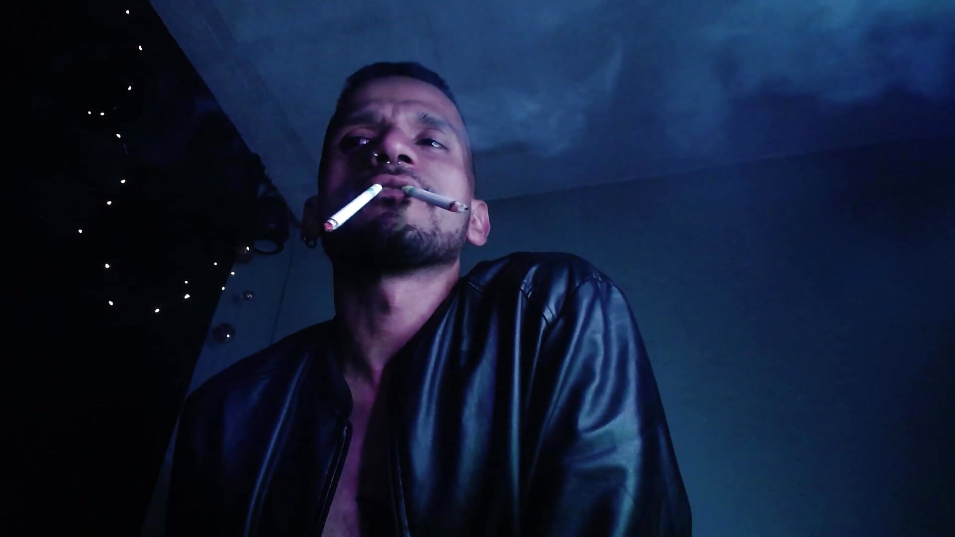 Smoking - video by Andres_ramsey cam model