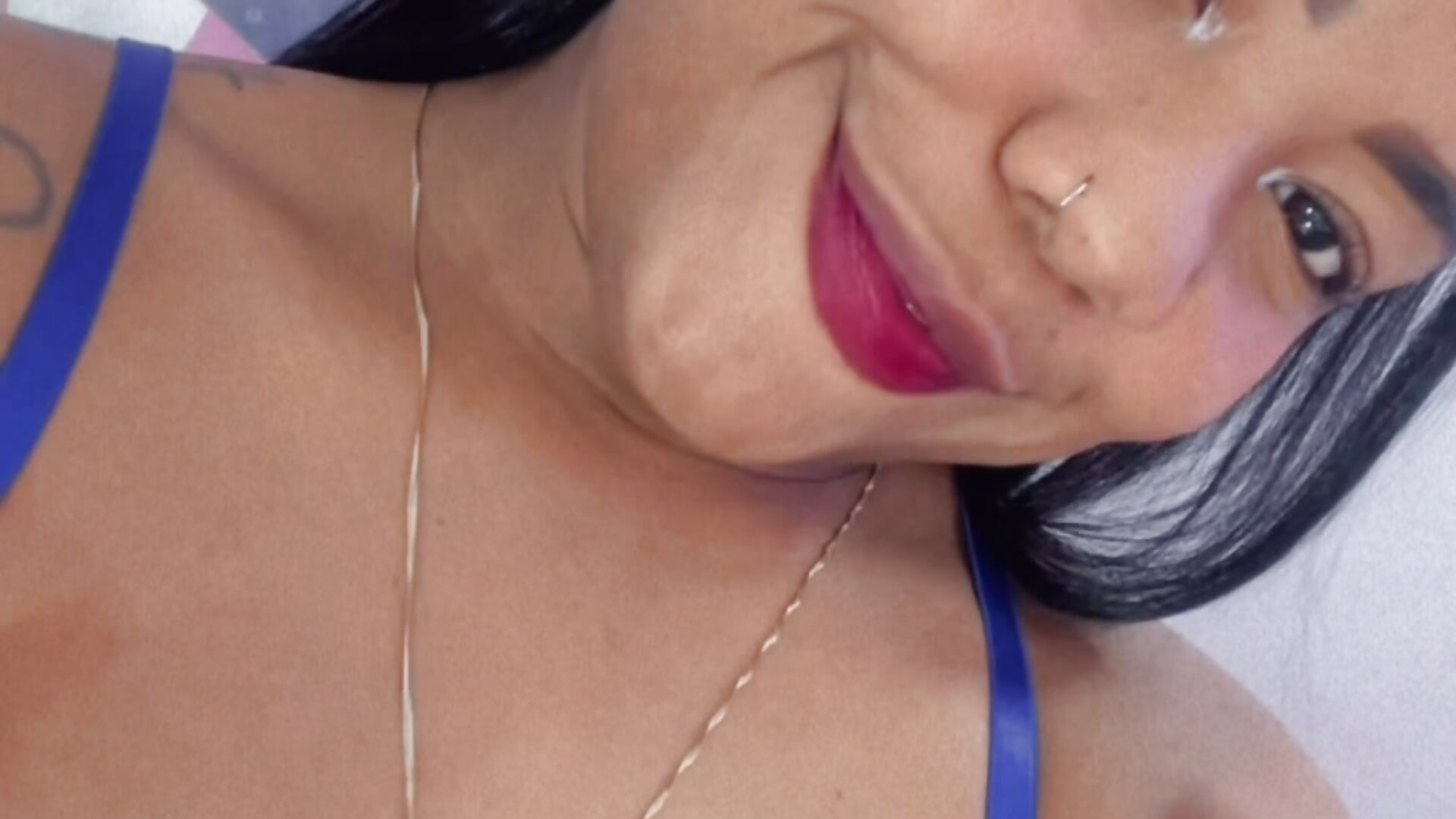 online. 🤤🤤 - video by samanthaabloom cam model