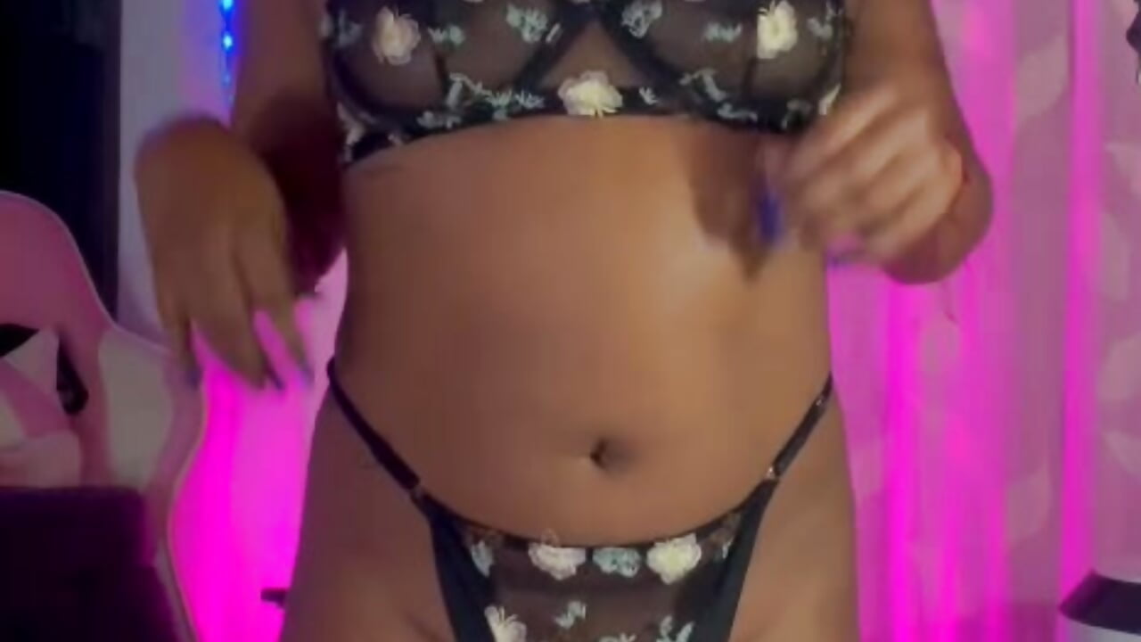 Happy Monday - video by samanthaabloom cam model