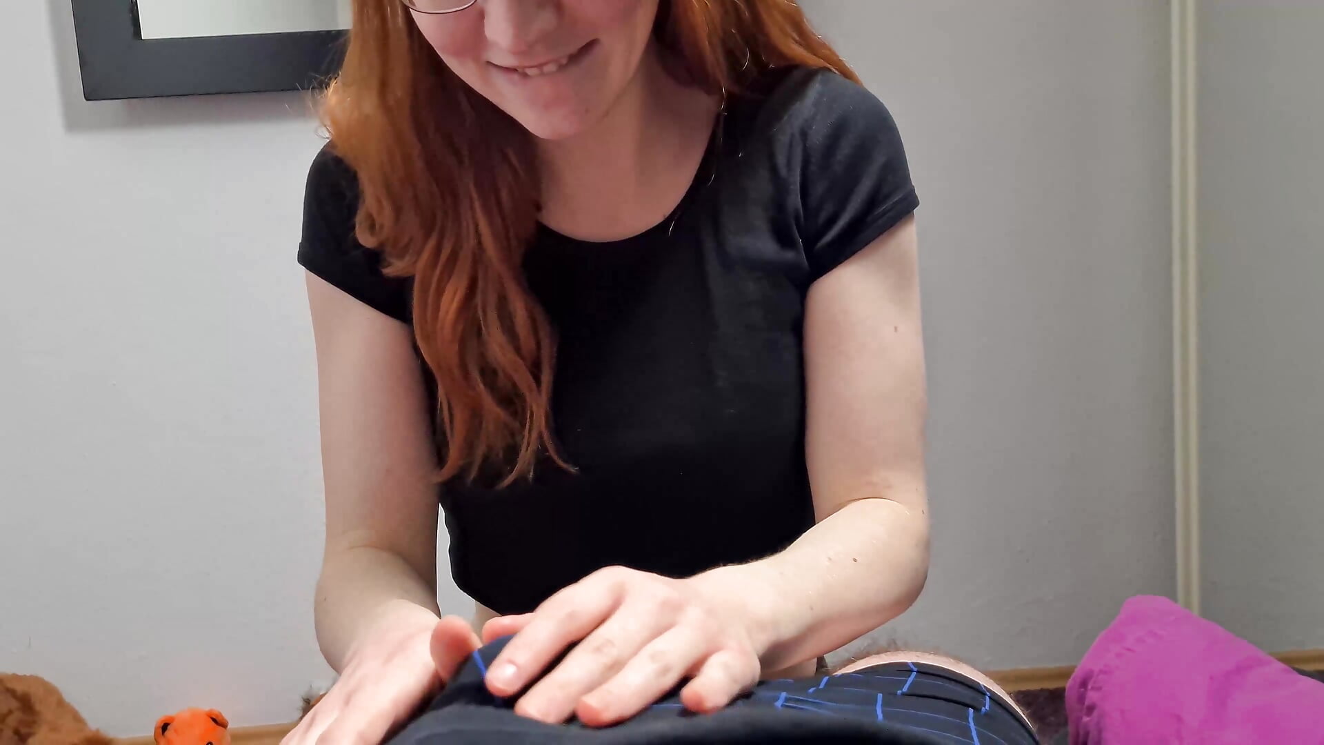 KRASS, ich hab's gemacht !! Mein erster Blowjob !! - video by FinaFoxy cam model
