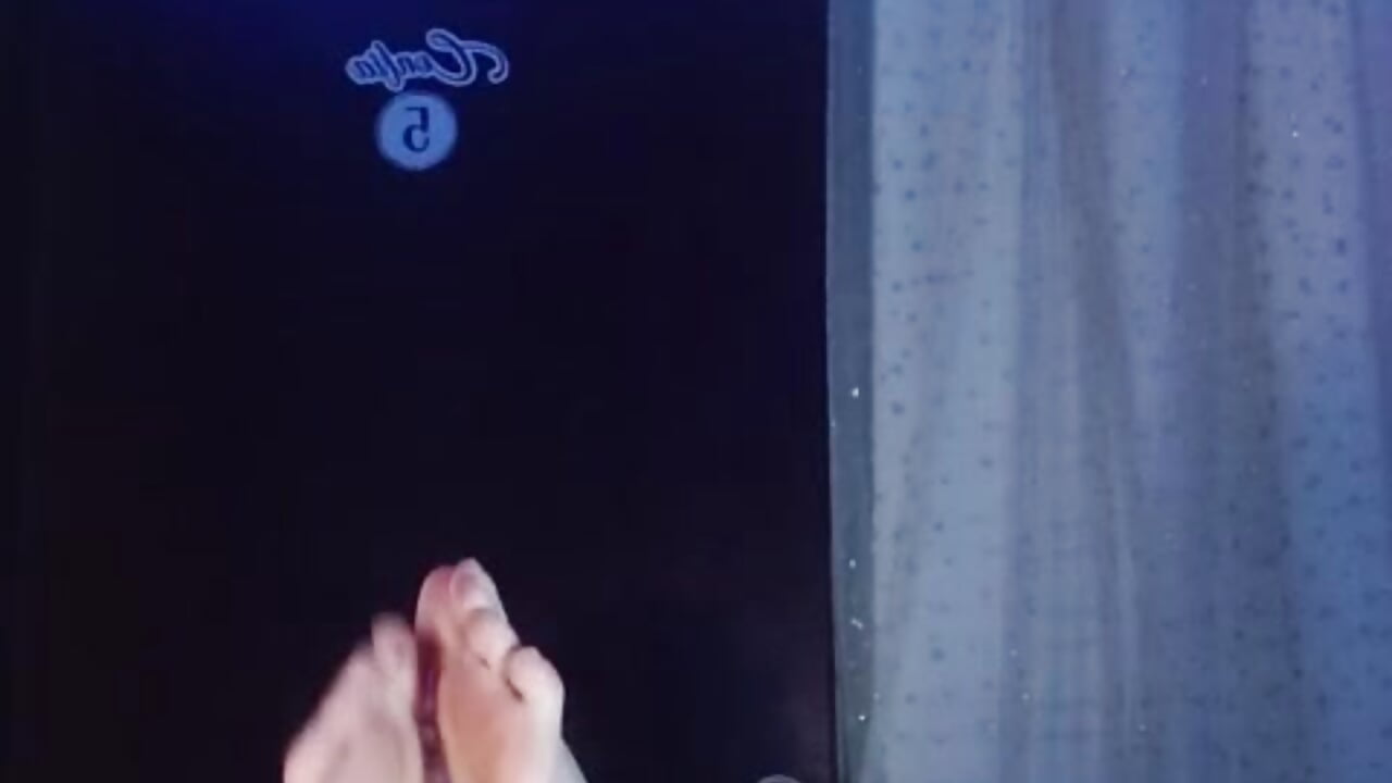 Amazing footjob