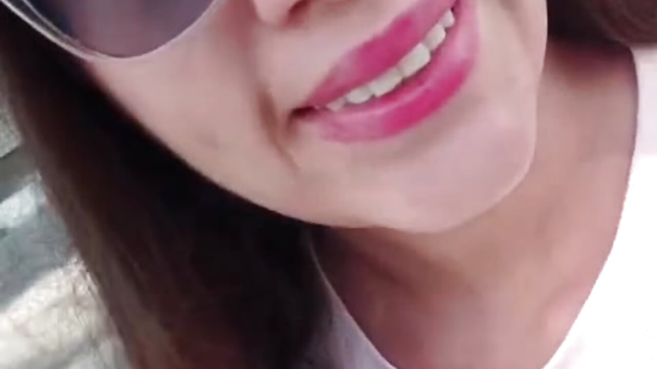 At the Colombian beaches – видео вебкам-модели DaMikaela_