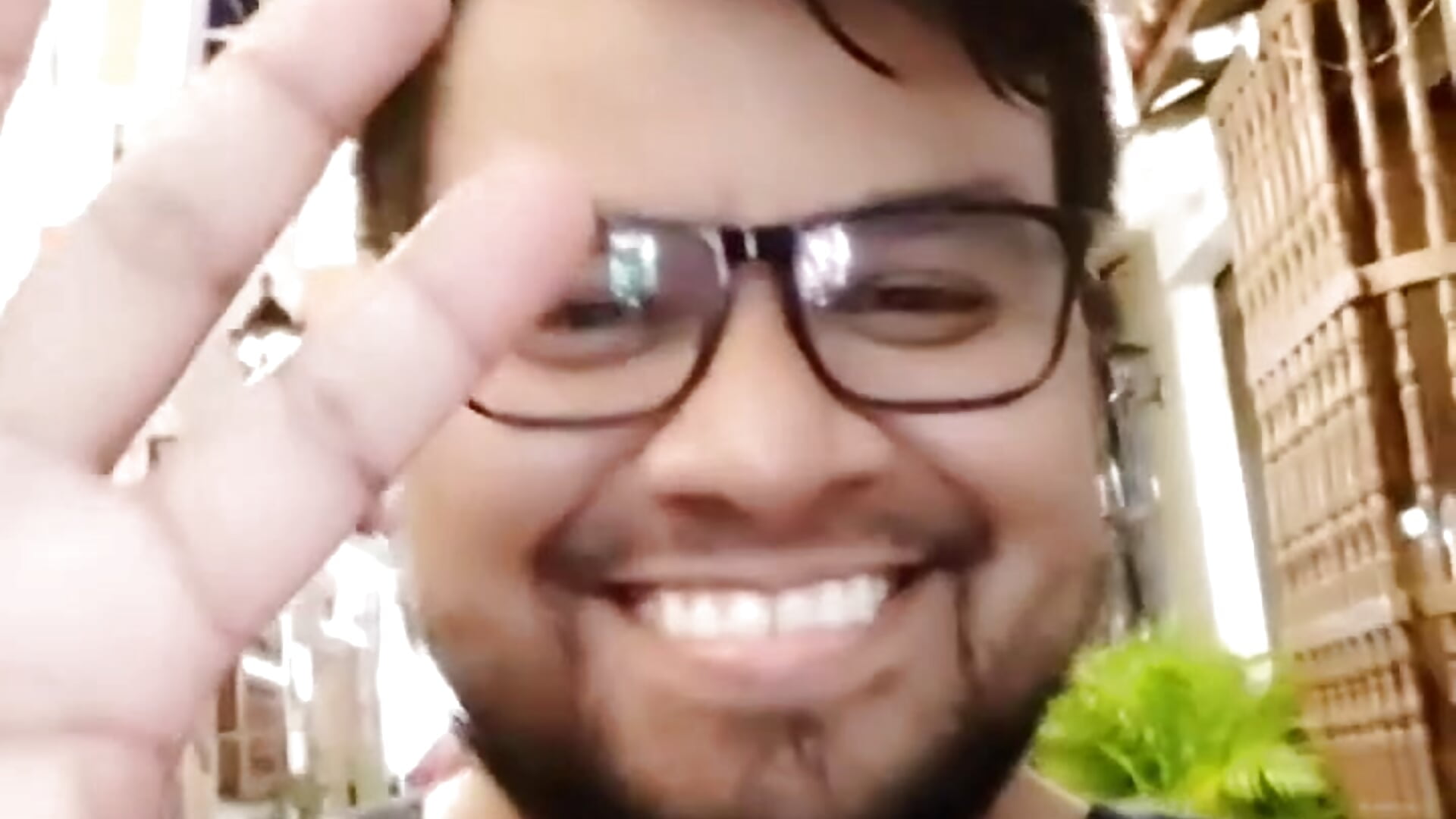 Hi guys - video by profeisaaco cam model