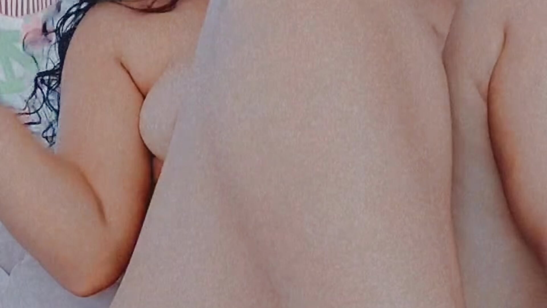 Mmm juicy ass and pussy - video by Yelly cam model