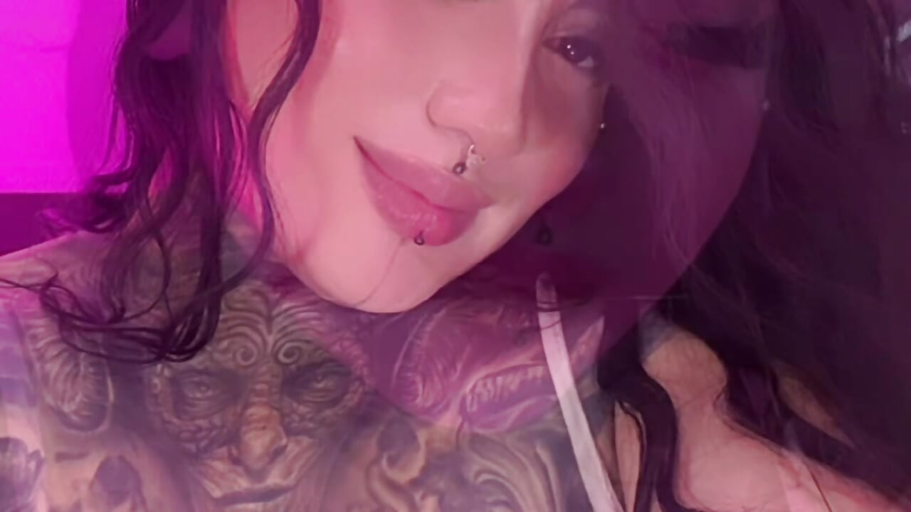 😘 – video od webkamerové modelky CloeeBeckam