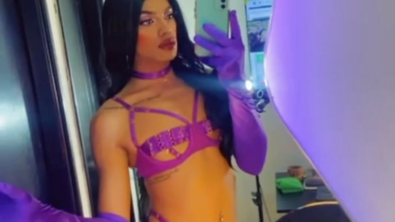 Hello Guys - فيديو من Nicolle_alexandra موديل الكام