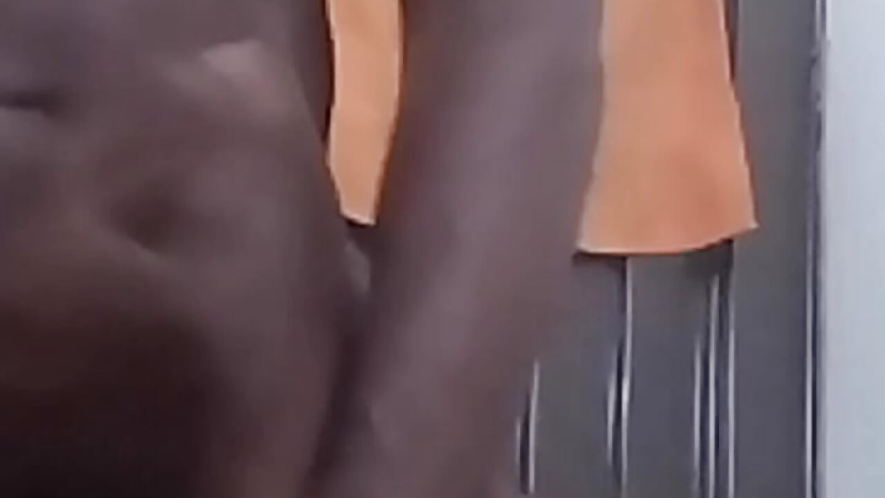 I'm horny and now I'm masturbating