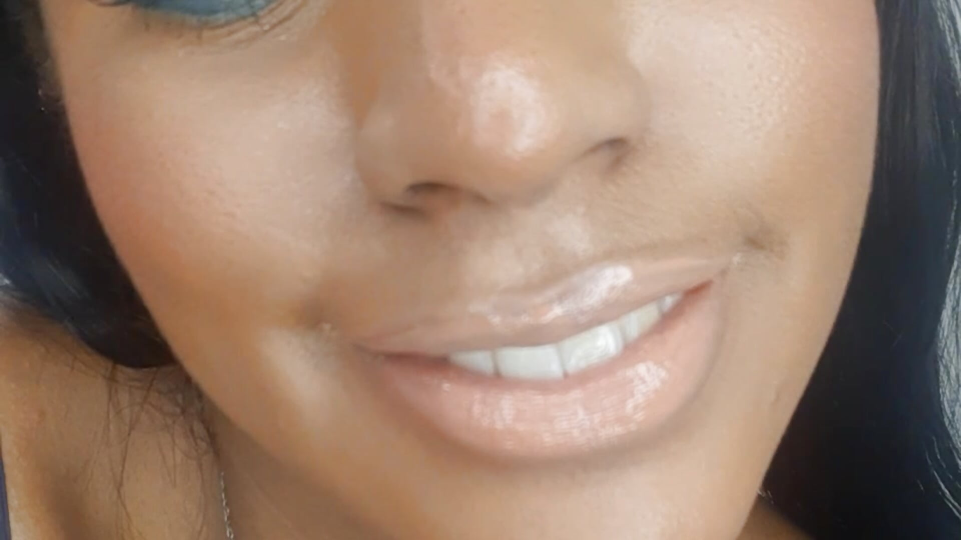 Make up lover - vidéo du modèle de showcams kelleysinedd